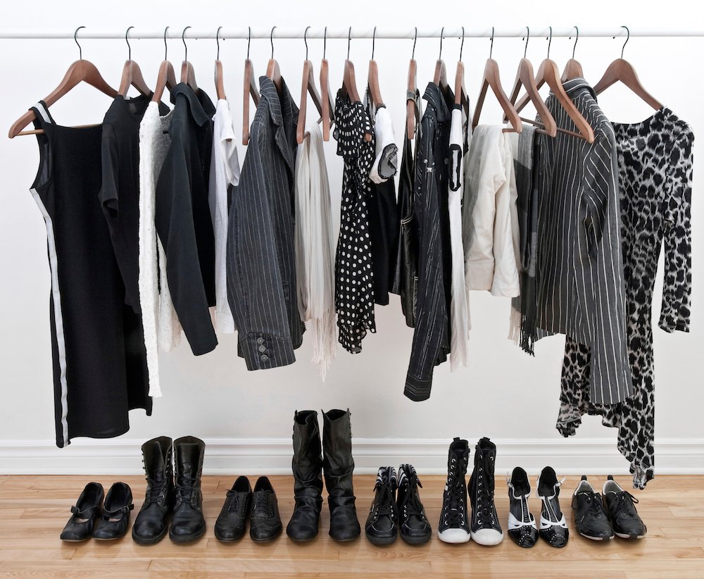 minimalist wardrobe